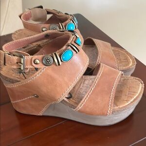 Women's Tan Wedge Sandals